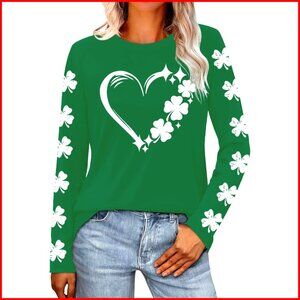 Long Sleeve St Patricks Day T-Shirt Lucky Shamrock Design Relaxed Fit